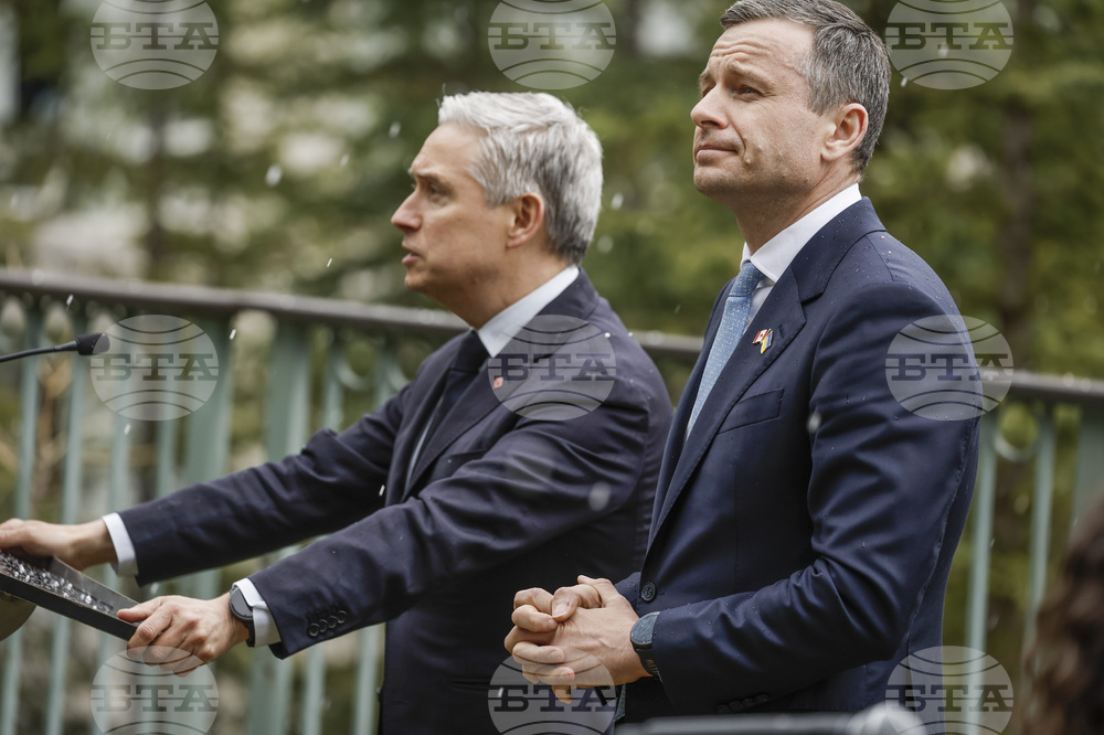 G7 Summit Finance
