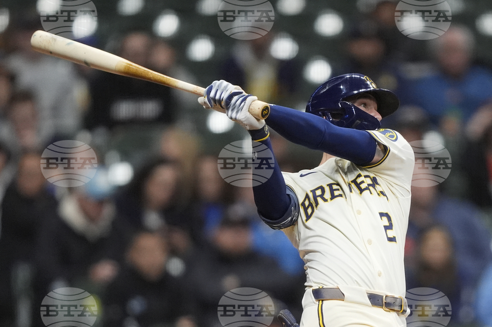 Orioles Brewers Baseball