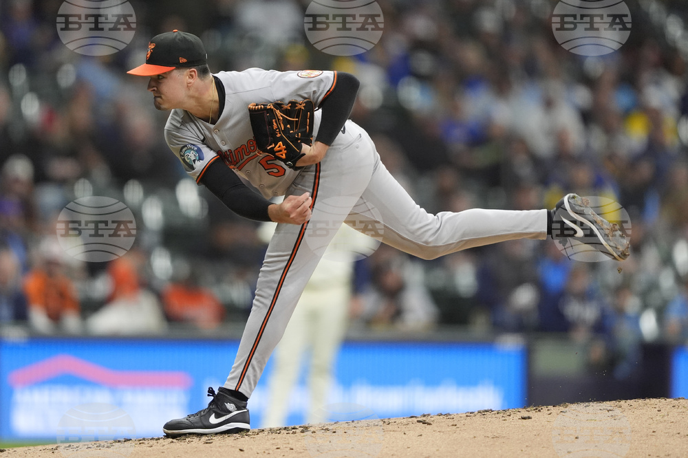 Orioles Brewers Baseball