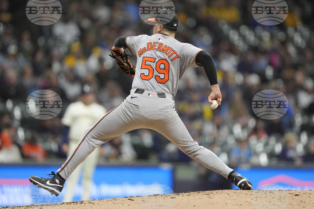 Orioles Brewers Baseball