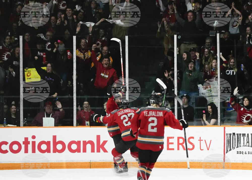 PWHL Frost Charge Hockey