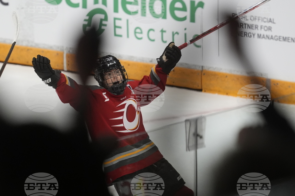 PWHL Frost Charge Hockey