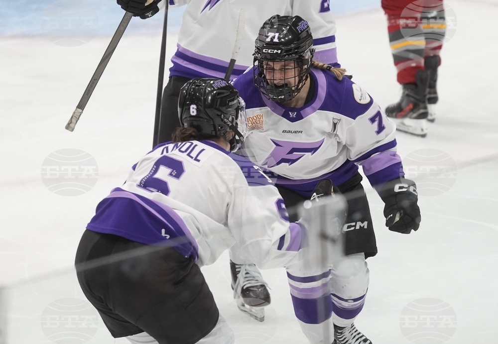 PWHL Frost Charge Hockey