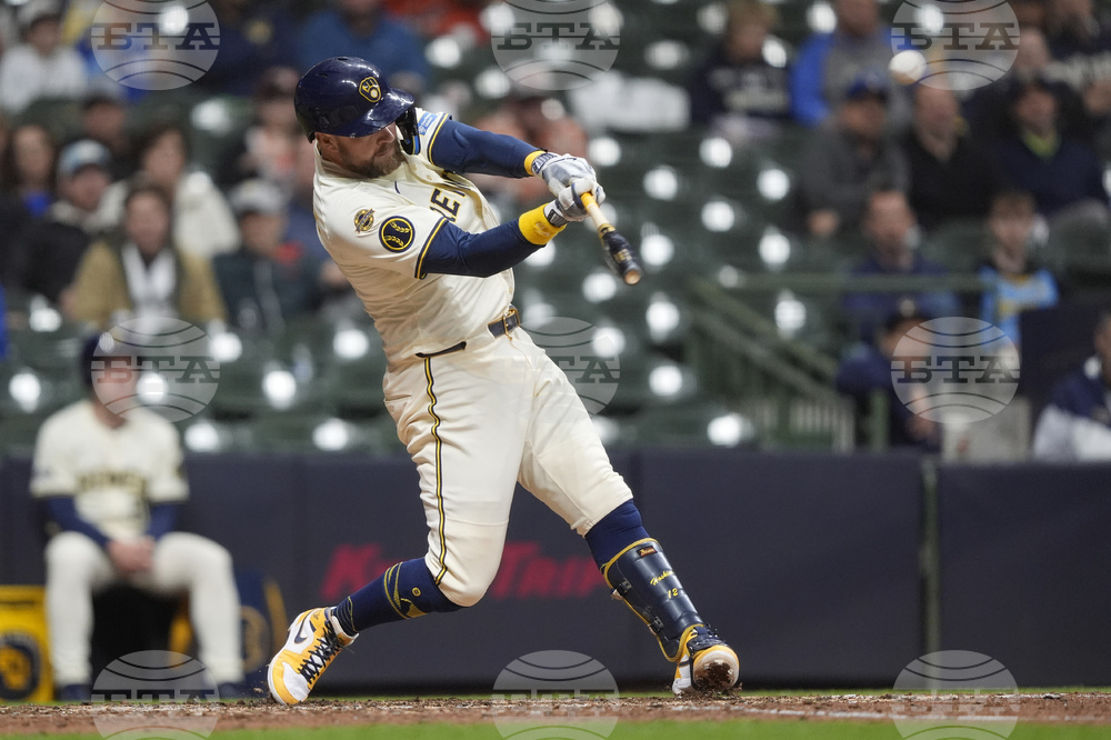 Orioles Brewers Baseball