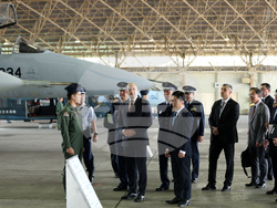 Япония - Румен Радев - авиационна база „Хякури“