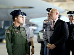 Япония - Румен Радев - авиационна база „Хякури“