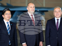 Япония - Румен Радев - авиационна база „Хякури“