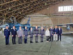 Япония - Румен Радев - авиационна база „Хякури“