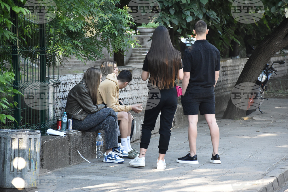 Седем зрелостници в област Добрич са получили пълни шестици на държавния зрелостен изпит по БЕЛ, съобщават от РУО