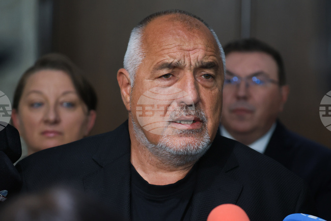 Решихме въпроса, за да не провалим матурите на децата, каза Борисов за отпуснатите средства за градския транспорт в София