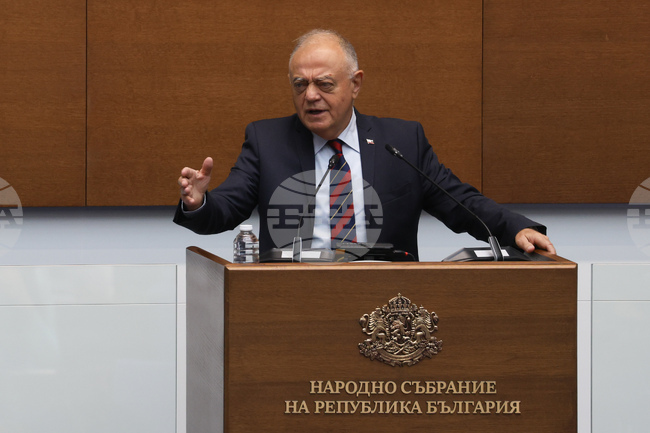 Атанас Атанасов иска изслушване в комисия на премиера и ръководителите на службите по т.нар. шпионски скандал във Великобритания