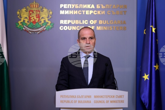 Three Buses Carrying Bulgarians and Foreign Nationals Have Left Israel - Deputy PM Karadjov