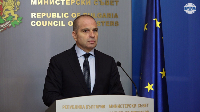 Правителството отпуска 9,5 млн.лв. на "Български пощи" за подготовката за преминаване от лева към еврото, съобщи вицепремиерът Гроздан Караджов