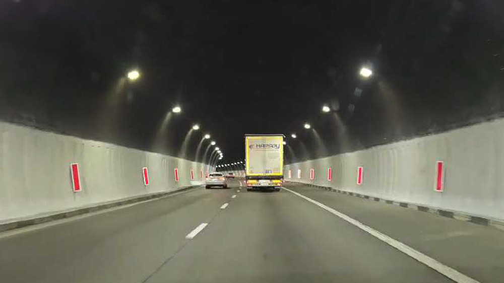 АПИ: За повишаване на безопасността се почистват тунелите на автомагистралите „Хемус“, „Тракия“ и „Струма“ 