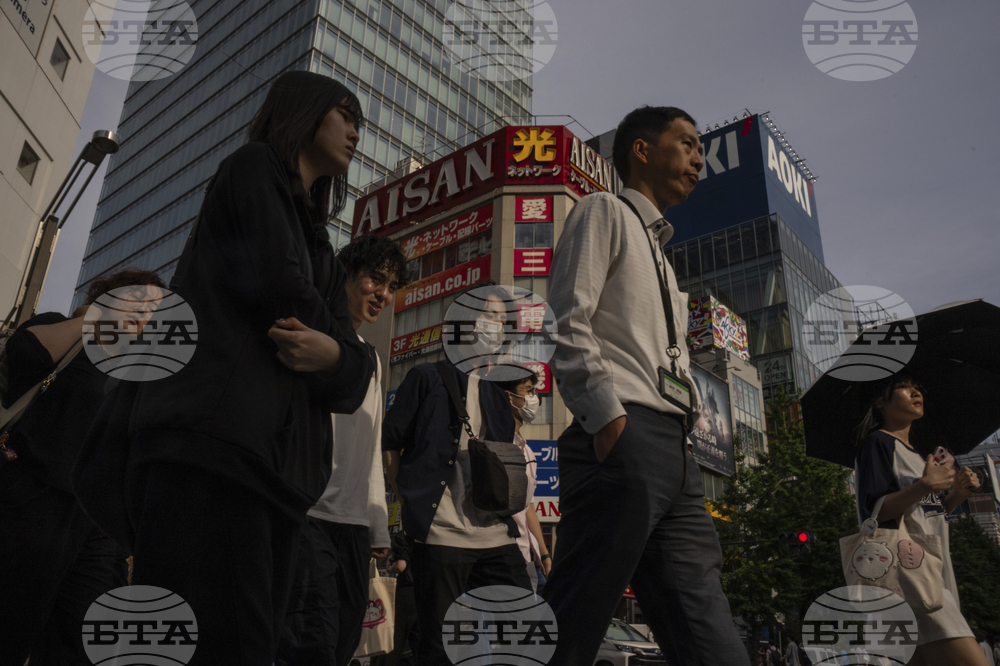 Икономиката на Япония се е свила за първи път от шест тримесечия под натиска на митата 