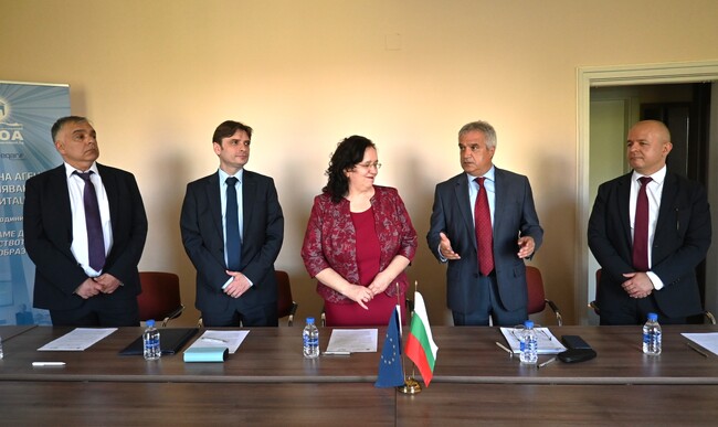 АОБР и Националната агенция по оценяване и акредитация подписаха споразумение за по-добра свързаност между висшето образование и бизнеса