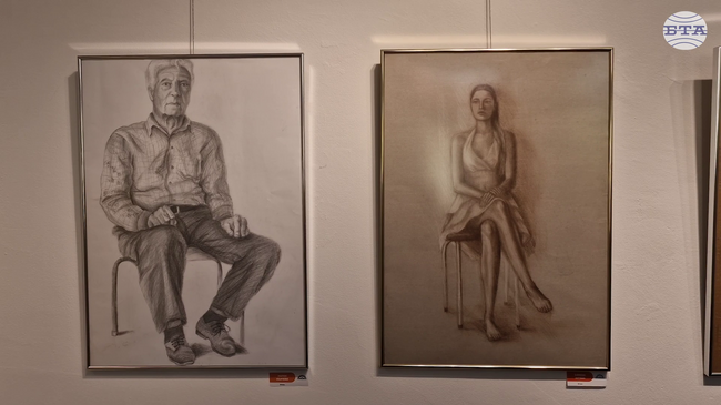 Юбилейна изложба на троянското Художествено училище е подредена в галерия „Серякова къща“