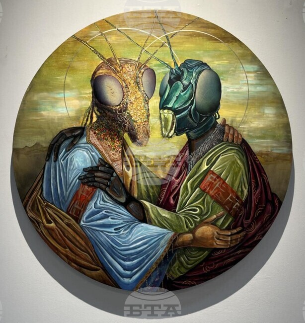 Изложбата „Хроники на трансформацията“ на Антон Стоянов превръща богомолки, бръмбари и паяци в божества, представи я галерия Doza