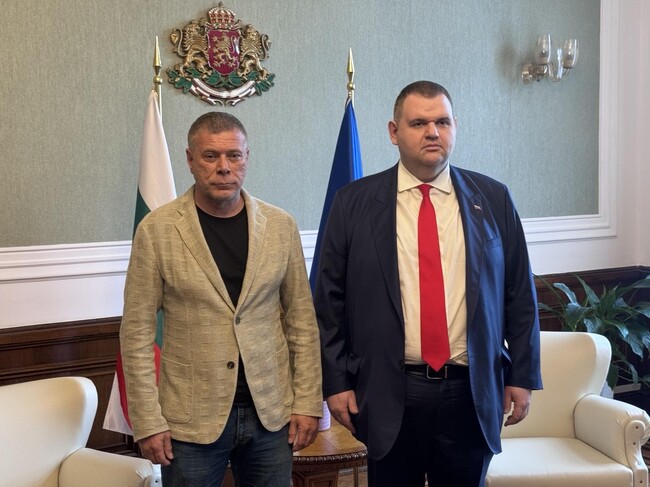 MRF - New Beginning Leader Confers with Gorna Oryahovitsa Mayor
