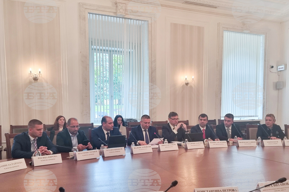 Ресорната парламентарна комисия прие общ законопроект на ГРЕБ-СДС и БСП-Обединена левица за промени в Закона за устройство на територията