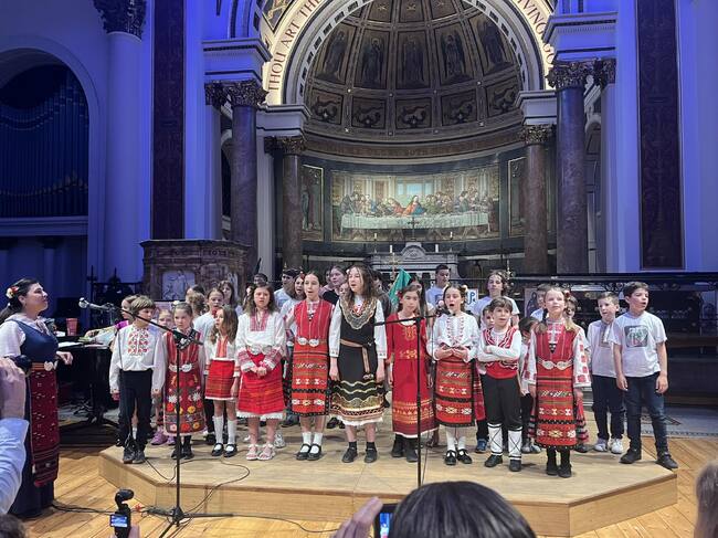 Концерт, посветен на българската писменост и култура, организираха от училище „Иван Станчов“ към Посолството на България в Лондон