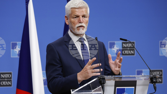 Според чешкия президент временната окупация на територии може да е приемлива цена за запазване на държавността на Украйна 