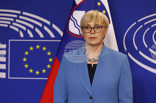 Президентът на Словения подписа указ за провеждане на парламентарни избори на 22 март