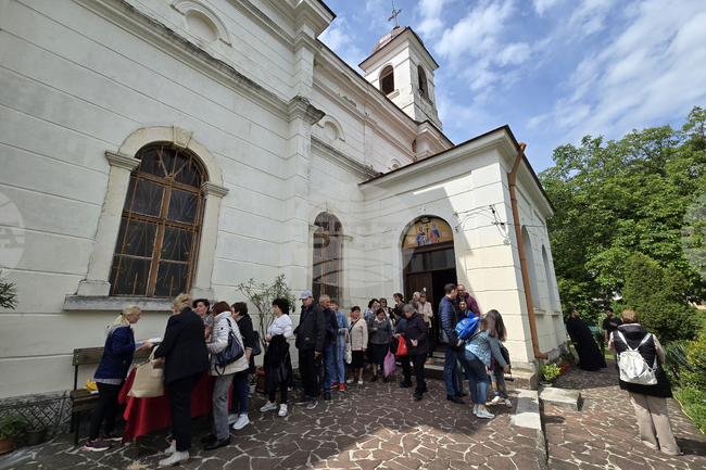 Във Враца отбелязаха храмовия празник на църквата „Свети Константин и Елена“