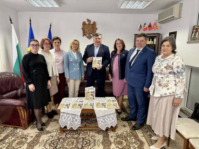 Деца от Молдова, изучаващи български език, ще получат учебници от България