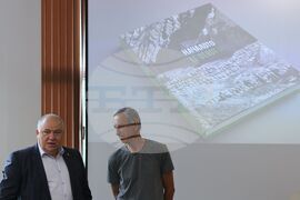 Лесотехнически университет - „Началото“ -  книга фотоалбум - представяне