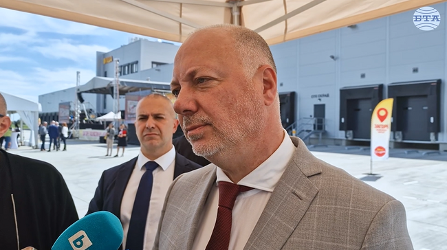 Очакваме положителен конвергентен доклад за присъединяването ни към еврозоната, каза Росен Желязков в Стара Загора