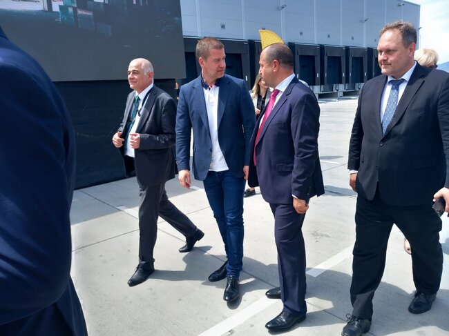 Кметът на Стара Загора Живко Тодоров присъства на официалното откриване на третия за България логистичен център