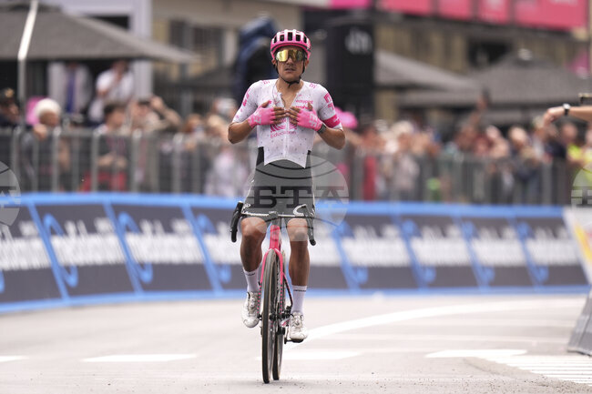 Ричард Карапас спечели 11-ия етап от Обиколката на Италия, Исак дел Торо увеличи с малко преднината си на върха в генералното класиране