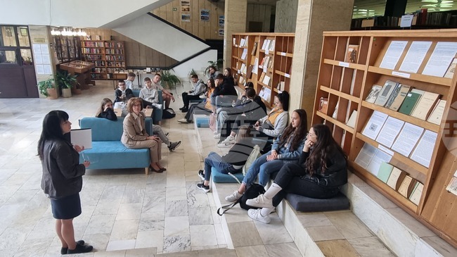 Регионалната библиотека в Смолян отваря „Пощенска кутия с обич и любов“