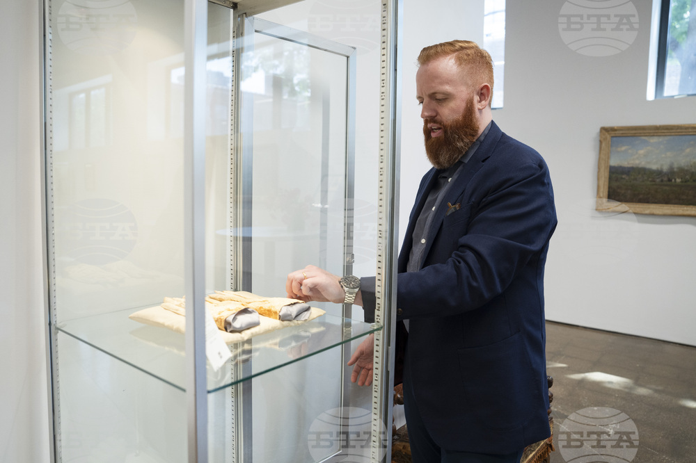 Lincoln Artifacts