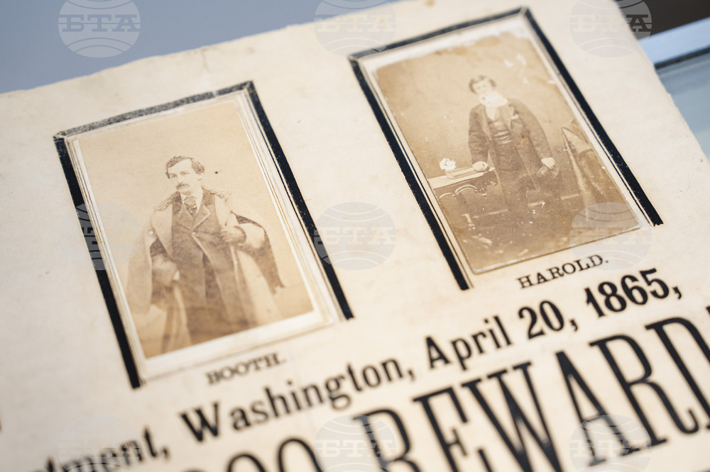 Lincoln Artifacts