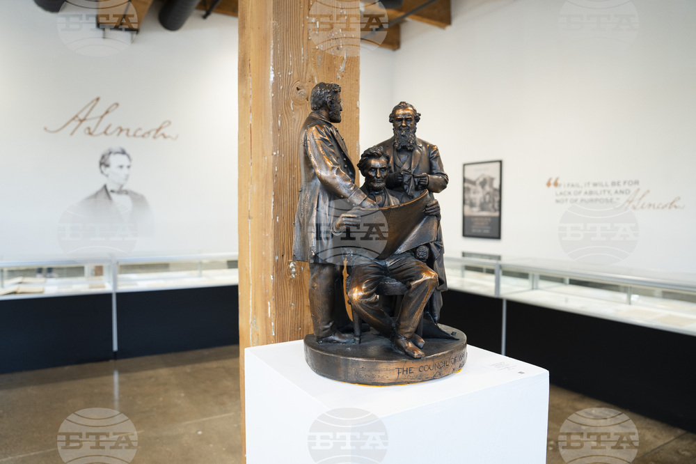 Lincoln Artifacts