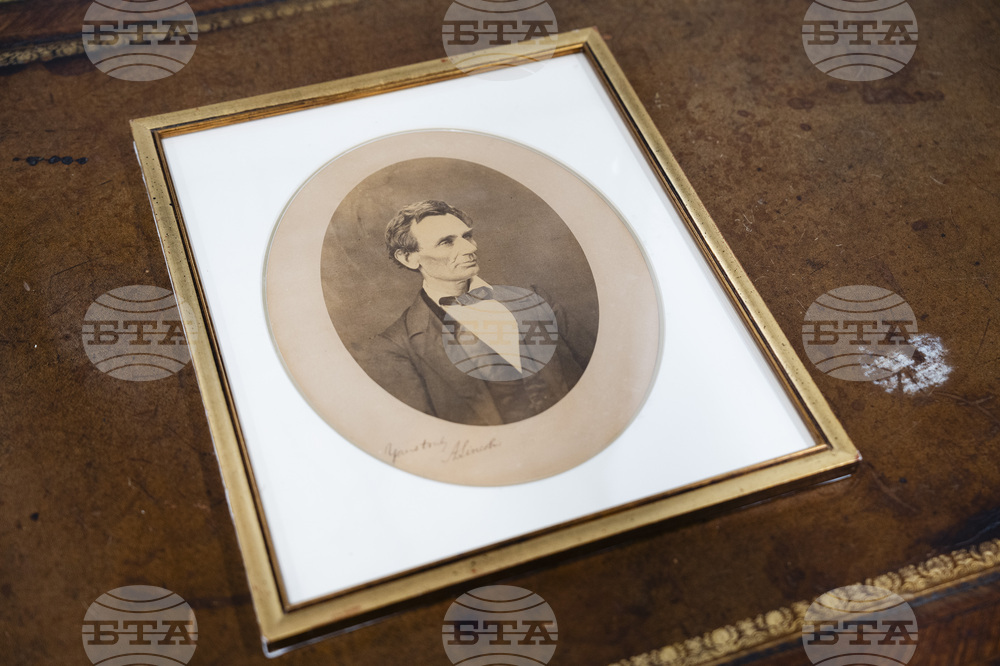 Lincoln Artifacts