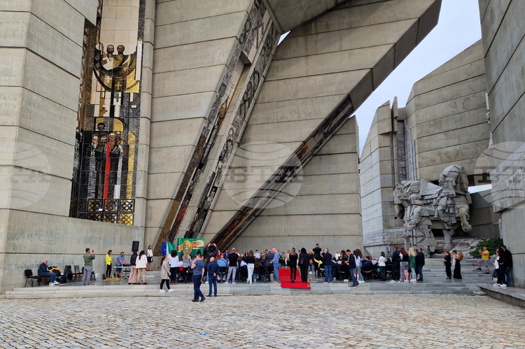 November 28, 1981: Monument to Founders of the Bulgarian State Is Inaugurated near Shumen