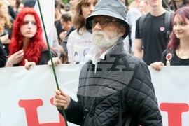 Сърбия - гимназисти - протест