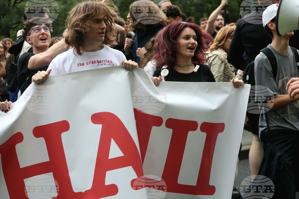 Сърбия - гимназисти - протест