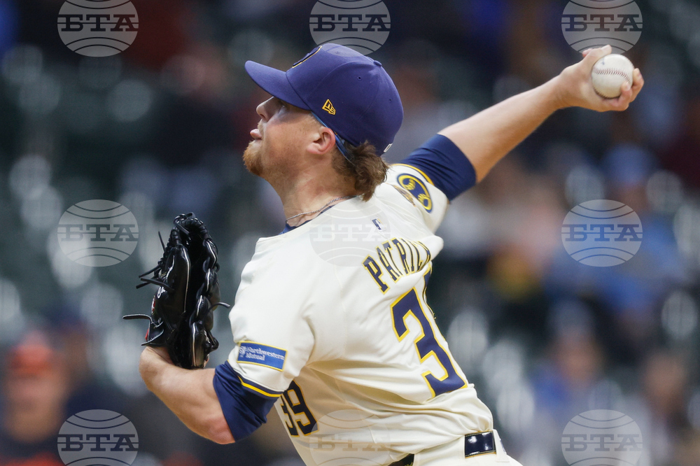 Orioles Brewers Baseball