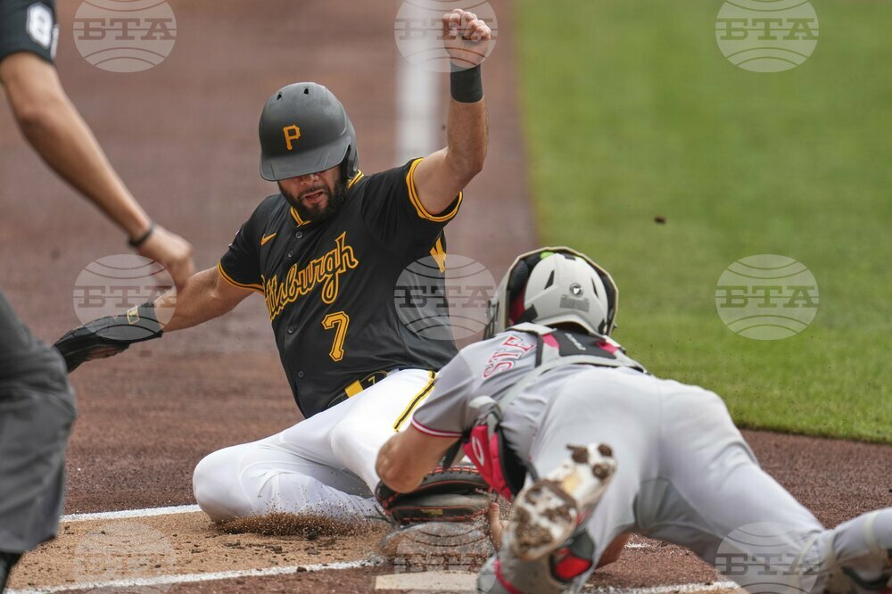 Reds Pirates Baseball