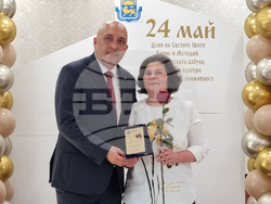 Кърджали - учители, директори, творци и дейци на културата - 24 май - отличия