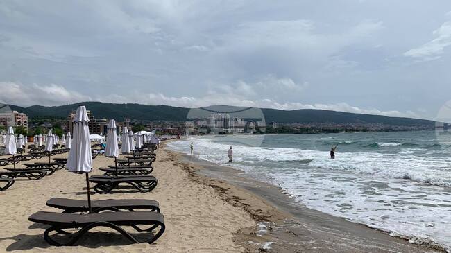 13-Year-Old Girl from Moldova Admitted to Burgas Hospital After Suffering Seizure at Sunny Beach