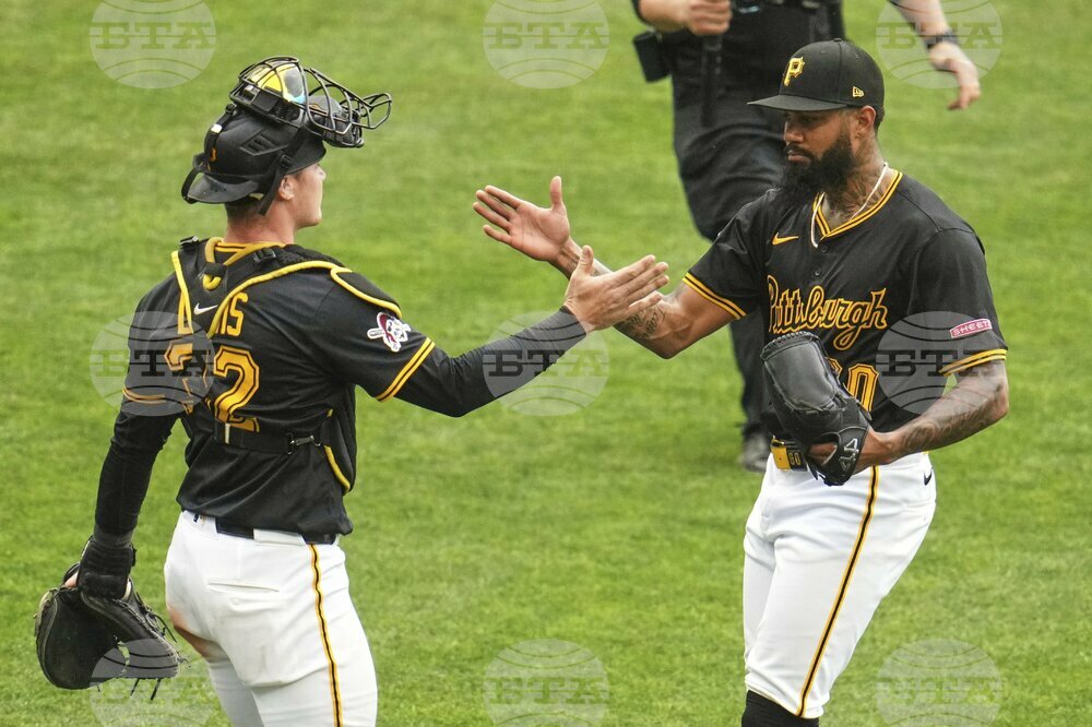 Reds Pirates Baseball