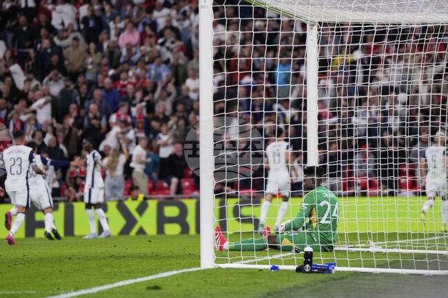 Манчестър Юнайтед позволи на Трабзонспор да преговаря с Андре Онана