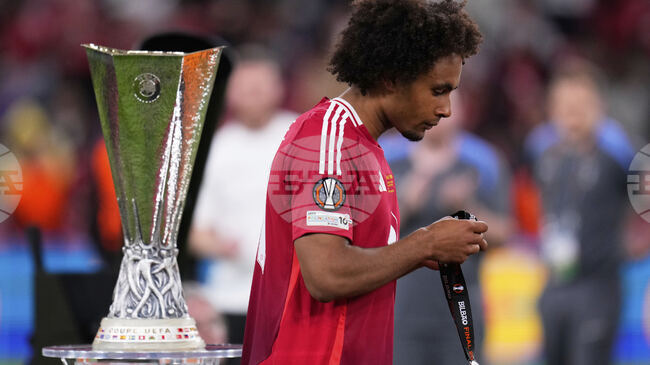 Севиля ще опита да привлече Джошуа Зиркзее от Манчестър Юнайтед през януари