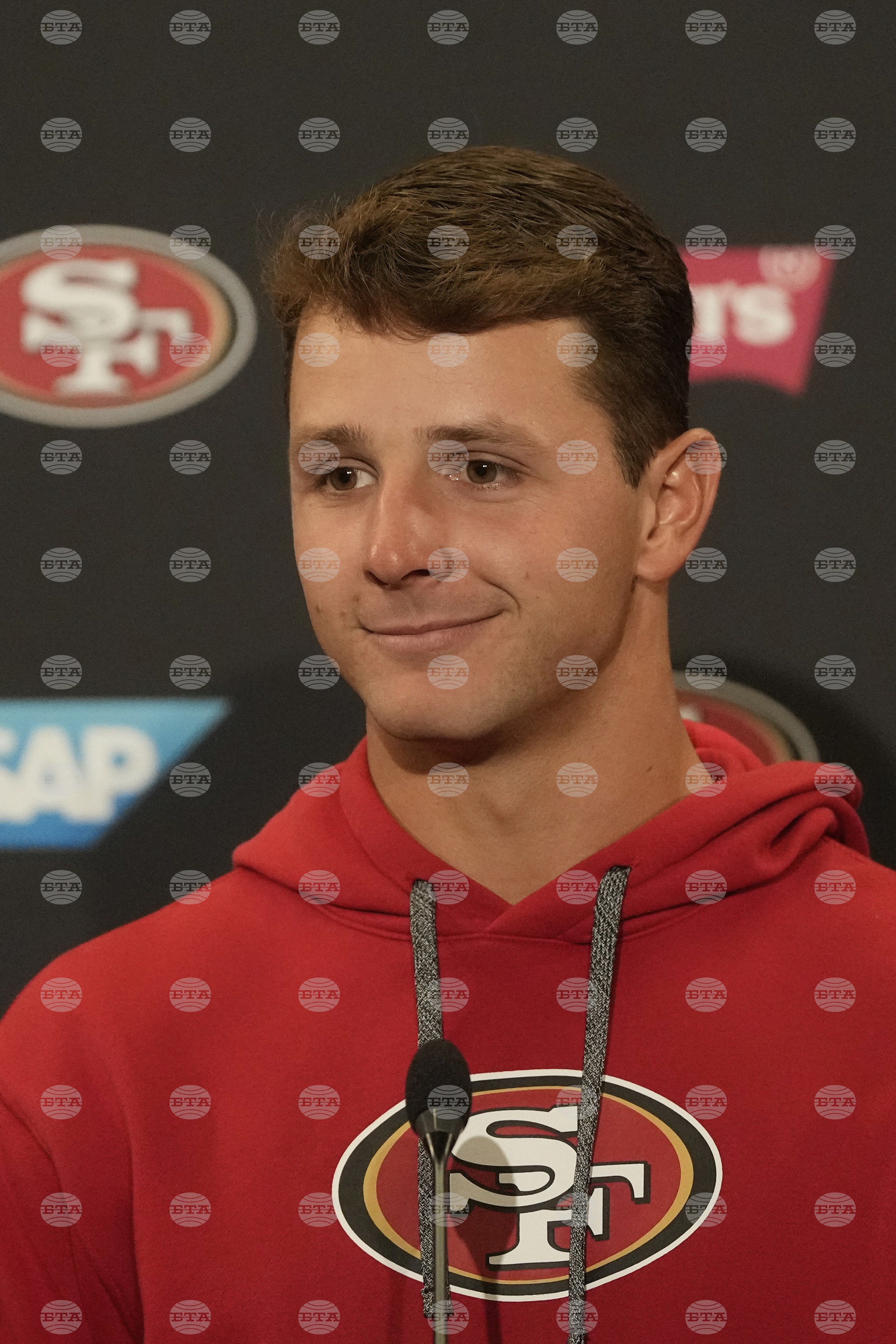 49ers Purdy Football