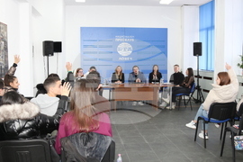 Национален пресклуб на БТА Ловеч - дебат - ученици - Васил Левски